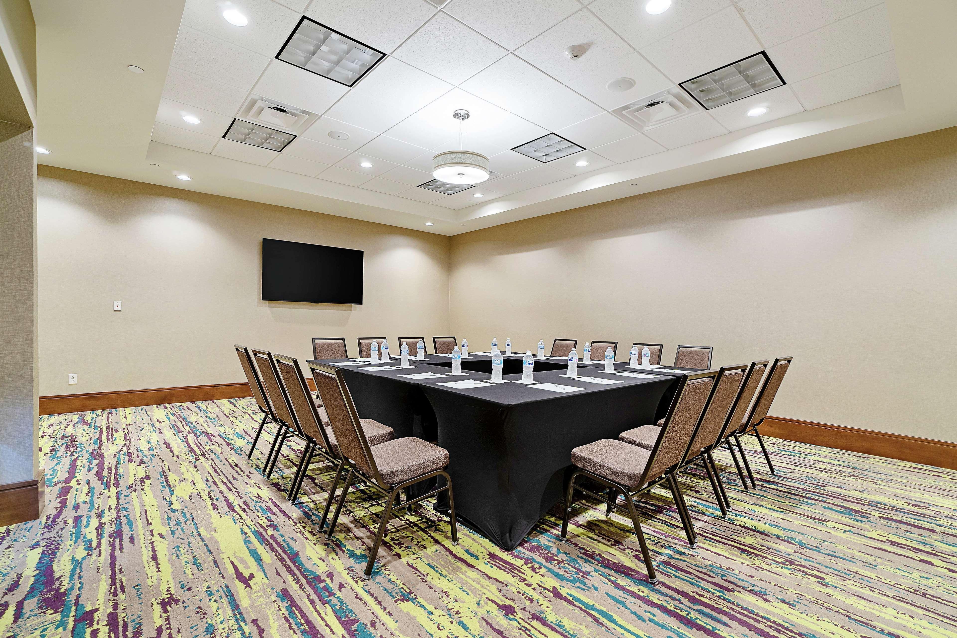 Hilton Garden Inn Edmond/Oklahoma City North Экстерьер фото