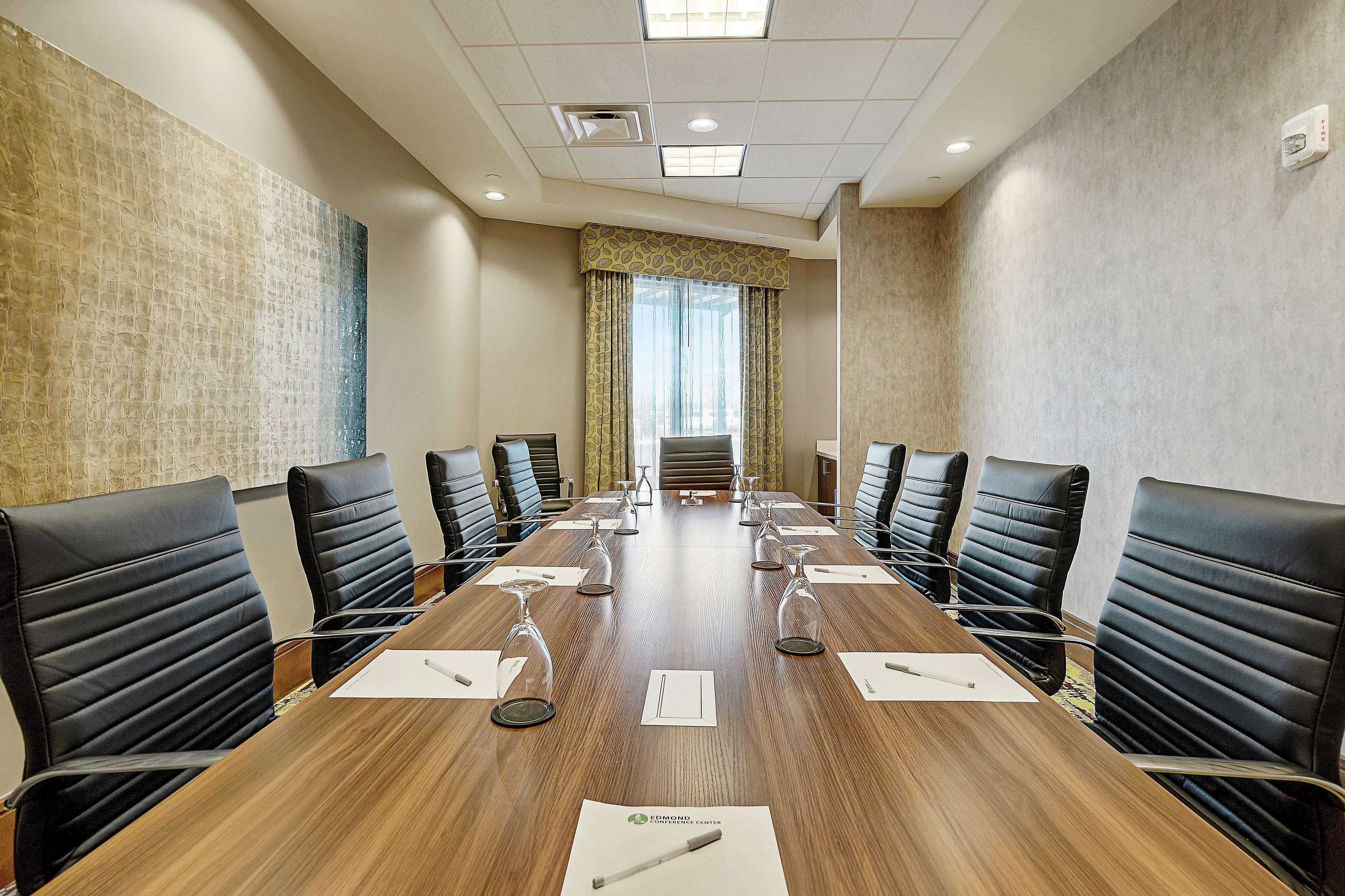 Hilton Garden Inn Edmond/Oklahoma City North Экстерьер фото